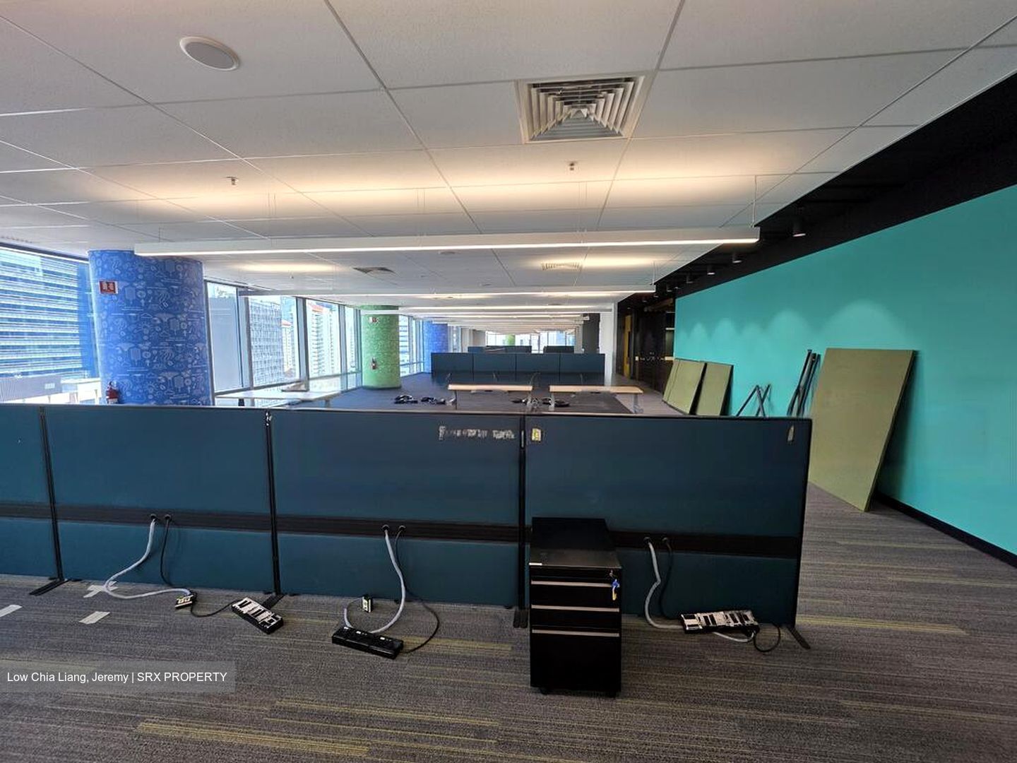 Capital Square (D1), Office #460840311